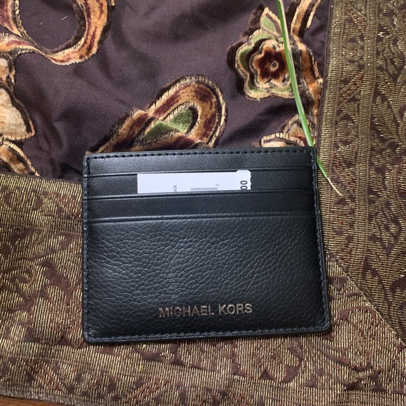 SOLD⛔️Authentic MICKAEL KORS Leather tall card case - Picture 2 of 8